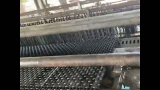 High Manganese Steel Crimped Mesh WeavingXK High Manganese Steel Crimped Mesh Machine working time [upl. by Ready]