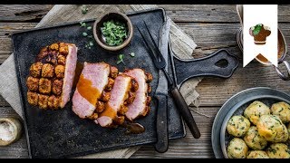 Schweinekrustenbraten selber machen I Bayerischer Klassiker mit Semmelknödel und Biersauce  EDEKA [upl. by Okiruy]