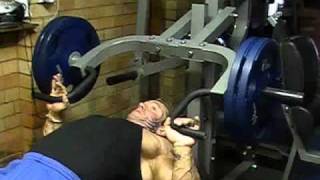 Lee Priest Flat Bench Press on Powertec Multi System [upl. by Aixela]