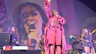 Jazmine Sullivan THRILLS the Crowd with Pick Up Your Feelings in St Louis 🔥 [upl. by Acinimod]