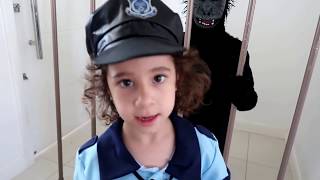 Kids and monkey 🐒 police costume 👮‍♀️ Jhonny Jhonny no papa [upl. by Veron663]