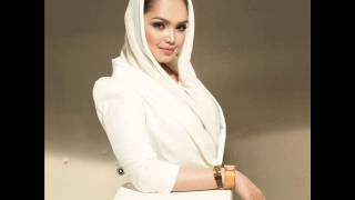 Siti Nurhaliza  Tiga Malam [upl. by Llenrahs261]