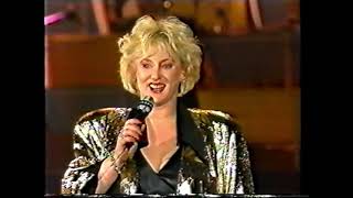 Karin Bloemen  Het is de schuld van het kapitaal 1989 [upl. by Enyrhtac285]