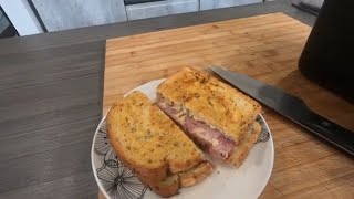 QUICK HAM CHEESE AND TOMATO TOASTIE IN THE AIR FRYER DELICIOUS BREAKFAST [upl. by Ginsburg]