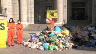 Acción de residuos en el Ministerio de Medio Ambiente Madrid [upl. by Seuqram423]