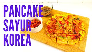 Cara membuat Pajeon  pancake daun bawang Korea [upl. by Stuckey]