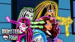 Quelle corvée   Épisode 10  Saison 2  Monster High™ France [upl. by Ecurb]