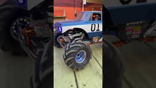 Axial SMT10 monstertruck [upl. by Arundell112]