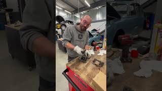 Repousse piston automobile mechanic funny [upl. by Elleoj]