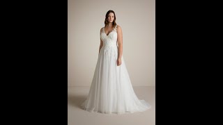 Schlichtes Brautkleid mit weich fließendem Chiffon Rock und edler Spitze curvybride [upl. by Neerihs98]