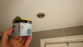 Guide to replacing a ceiling spot light bulb  LED bulb [upl. by Leanne]