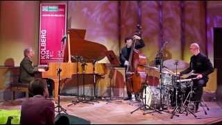 ARTUR DUTKIEWICZ TRIO quotPRANAquot [upl. by Divod]