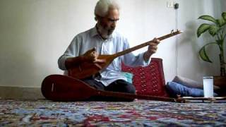 Ostad Shokrollah Azadi playing kurdish Tanbur in Sahnetanbur navazi [upl. by Ynaitirb]