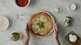 Pizza mit Pesto alla Genovese [upl. by Edaw298]