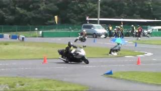 HONDA CBR1100XX SUPER BLACK BIRD IN MOTO GYMKHANA [upl. by Anerda549]