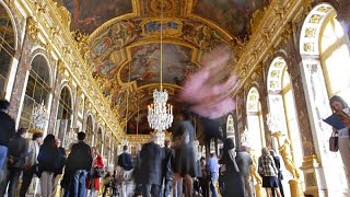 Francia protesta ambientalisti di Riposte alimentaire nella Galleria degli Specchi a Versailles [upl. by Ahsiatal]