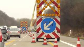 LKW raste auf der A1 in Baustelle 150110 [upl. by Maye]