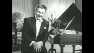 Liberace  piano 1955  Либераче  фортепиано РУССКИЕ СУБТИТРЫ [upl. by Icat]