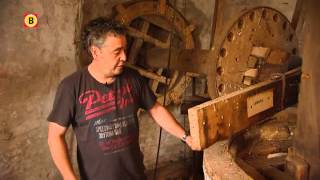 Ramon Ligthart laat voor 25 ton de molen in Mill restaureren [upl. by Ahk63]