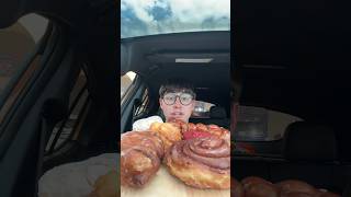 DONUTS MUKBANG 🍩🤤 foodie explore donuts dessert foodlover explorepage [upl. by Alidus]