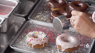 New donut shop opens up in Cayucos [upl. by Laamak989]