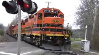 HD PW 2313 freight train crossing at Roberts Oregon [upl. by Edan]