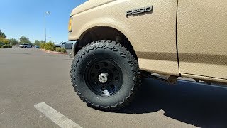 Americus Thunder Mud Claw Tire [upl. by Ithsav85]