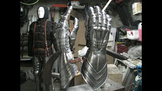 Fabrication armure médiévale  Gantelet  chapitre 8 [upl. by Arlena169]