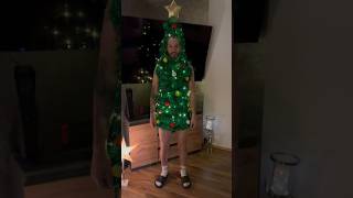 Der schönste Tannenbaum 🌲😂 tannenbaum christmas couple comedy [upl. by Lexine908]