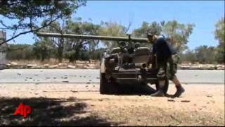 Raw Video Rebels Battle Libyan Forces [upl. by Nannoc]