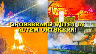 GROSSBRAND WÜTET MITTEN IM ORTSKERN  FLAMMEN DROHEN ÜBERZUGREIFEN  2 DREHLEITERN  FEUERWEHR [upl. by Alyss829]