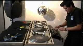 VDJ SLIDE Ricardo Pacheco Techno mix three turntables DJ 3 Technics 1200 Vinyl DJ tornamesas NO SYNC [upl. by Sissy926]