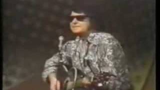 Roy Orbison In Dreams live acoustic [upl. by Eisdnil656]