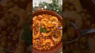 Garbanzos con langostinos ¡¡sabor espectacular [upl. by Atsirtal]