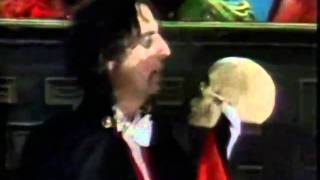 Alice Cooper amp The Muppets  quotWelcome To My Nightmarequot [upl. by Ahkos]