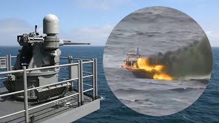 US Navy Obliterates Attacking FastBoat – Mk 38 MOD 2 25mm Gun System LiveFire Exercise [upl. by Edmonda]