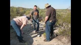 Fisher Gold Bug Goldbug II Metal Detector Lesson  Gold Nugget or Hot Rock [upl. by Clemmie777]