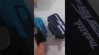 pasang baterai 18 volt ke tools makita cordless blower [upl. by Arun]