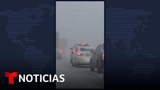 Carreteras de Kansas se cubren de hielo y nieve Shorts  Noticias Telemundo [upl. by Ferree]