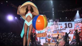 Bruno Mars Locked Out Of Heaven at Victorias Secret Fashion Show 2012 Edit Chilling [upl. by Flessel]