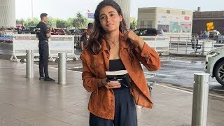 Shalini Pandey Spotted At Airport [upl. by Assyral]