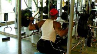 EBE Anthony Daisy 405 box squats for 18 reps off a 18 inch box [upl. by Cordy]