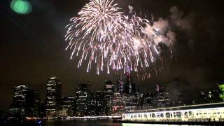 NYC 4th of july 2015 Macys fireworks Lower Manhattan view [upl. by Gilbertina7]