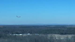 Aircraft Landing at the Washington Dulles International Airport [upl. by Tunnell]