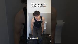 POV du gehst in der Schule aufs Klo 😭💩 shorts [upl. by Hagan]