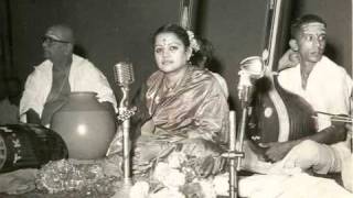 M S Subbulakshmi  Bhajare Gopalam  Hindolam  Sadashiva Brahmendra [upl. by Vanhomrigh]