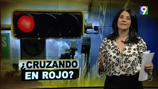 ¿Cruzando en rojo  El Informe con Alicia Ortega [upl. by Oibirot]