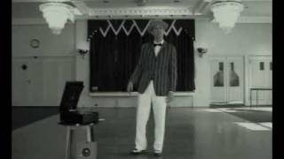 How To Charleston 1920s style  Lesson 1 Solo Charleston [upl. by Orabel]