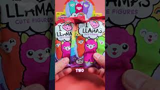 Whys Evan got Wonky Eyes Unboxing Topps Llamas Rainbow Edition cuteanimals llamas toyunboxing [upl. by O'Neill811]