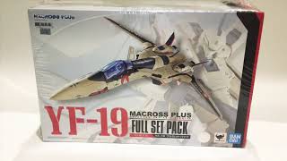 Unboxing 1 Bandai DX Chogokin YF19 Full Set Pack [upl. by Kaela816]